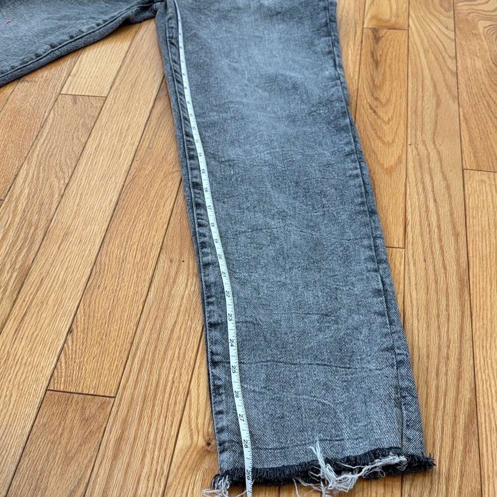 Kensie Charcoal Denim Jeans. Raw Hem. SZ 8 - Picture 10 of 12